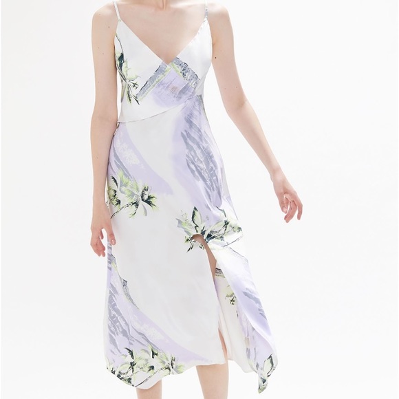 uo kelly surplice midi slip dress Urban Outfitters Kelly Light Yellow Floral Surplice